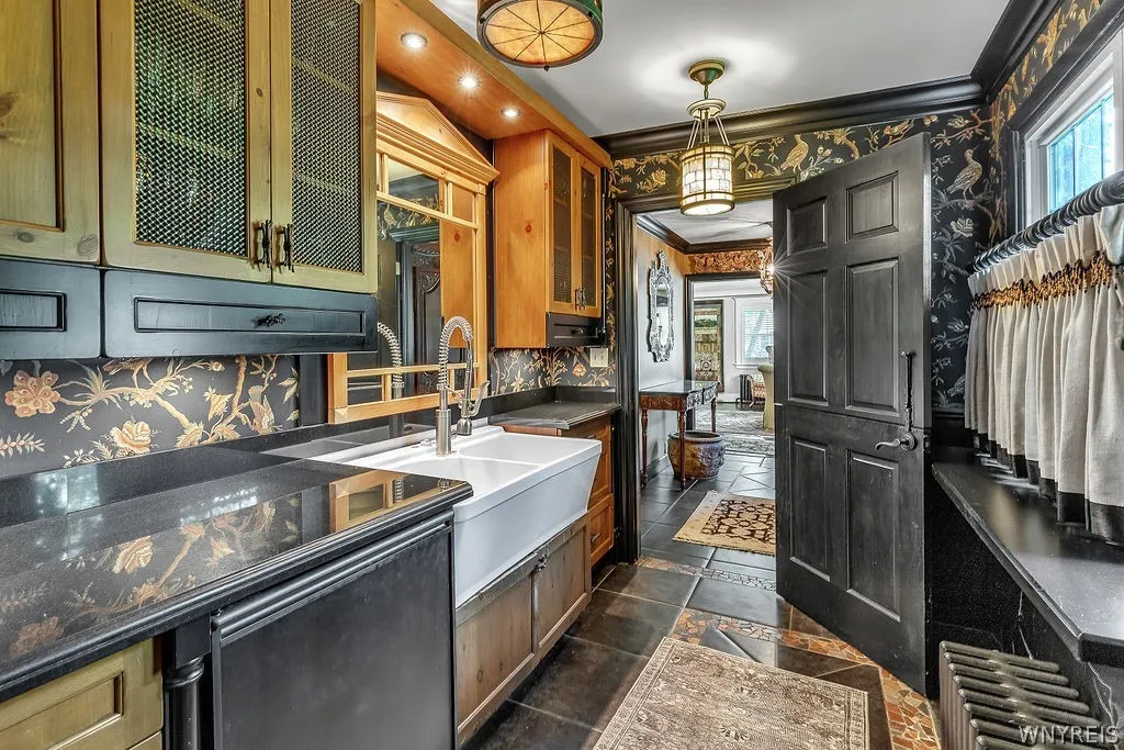 72 N Long St Street, Amherst, New York 14221, Amherst, New York 14221, 3 Bedrooms Bedrooms, ,3 BathroomsBathrooms,Residential,For Sale,72 N Long St Street, Amherst, New York 14221,0,B1691998