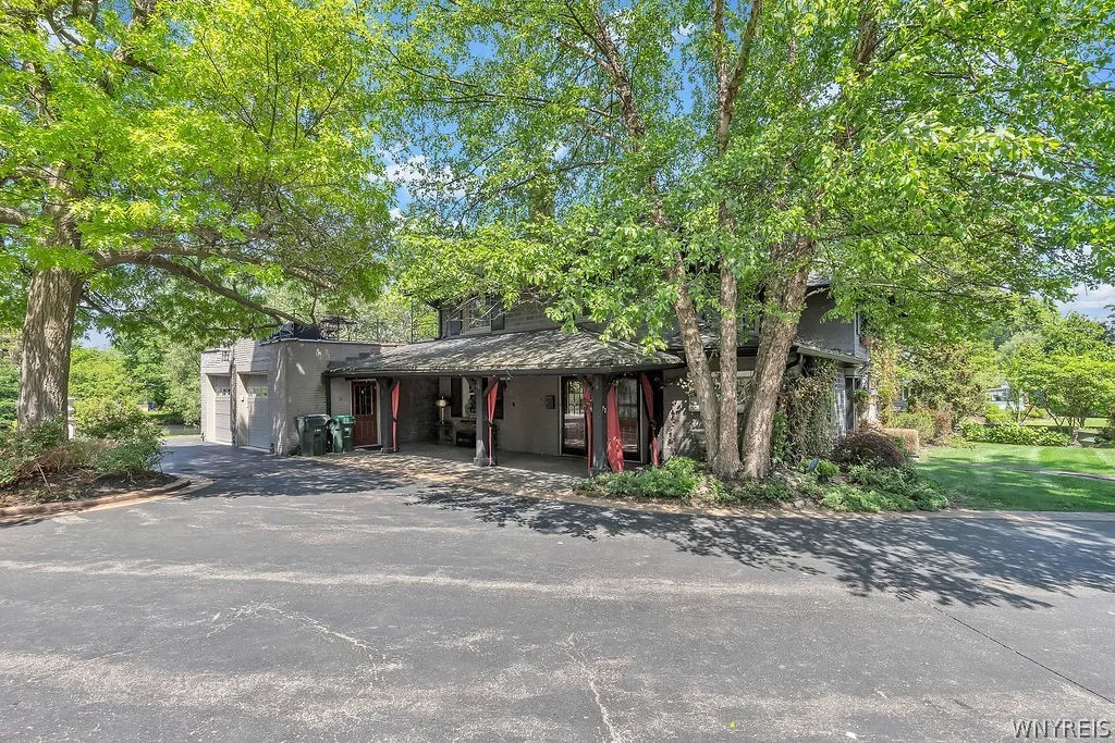 72 N Long St Street, Amherst, New York 14221, Amherst, New York 14221, 3 Bedrooms Bedrooms, ,3 BathroomsBathrooms,Residential,For Sale,72 N Long St Street, Amherst, New York 14221,0,B1691998