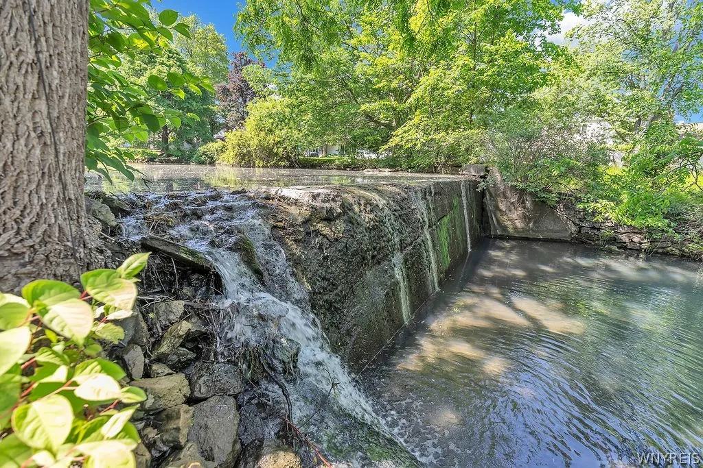 72 N Long St Street, Amherst, New York 14221, Amherst, New York 14221, 3 Bedrooms Bedrooms, ,3 BathroomsBathrooms,Residential,For Sale,72 N Long St Street, Amherst, New York 14221,0,B1691998
