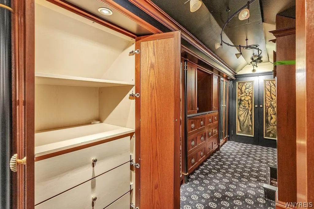 72 N Long St Street, Amherst, New York 14221, Amherst, New York 14221, 3 Bedrooms Bedrooms, ,3 BathroomsBathrooms,Residential,For Sale,72 N Long St Street, Amherst, New York 14221,0,B1691998