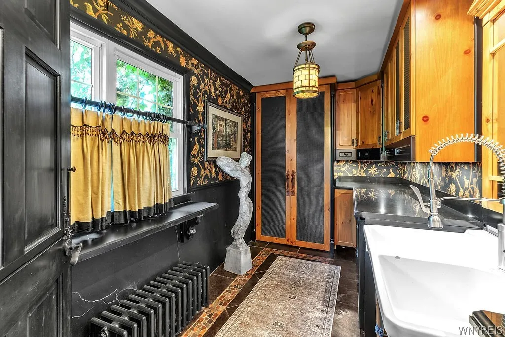 72 N Long St Street, Amherst, New York 14221, Amherst, New York 14221, 3 Bedrooms Bedrooms, ,3 BathroomsBathrooms,Residential,For Sale,72 N Long St Street, Amherst, New York 14221,0,B1691998