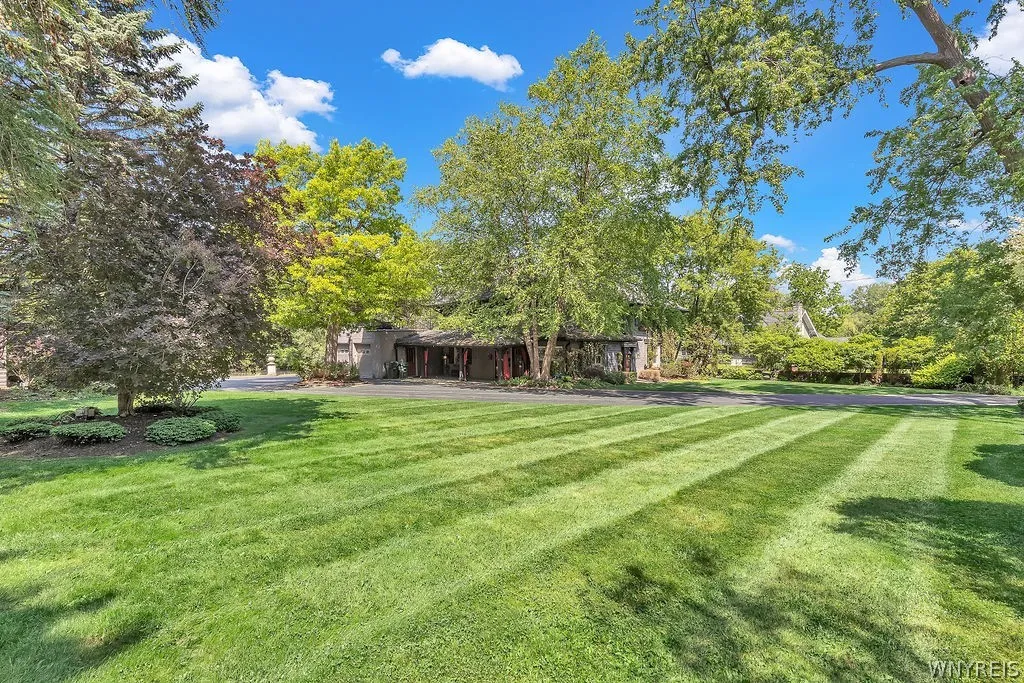 72 N Long St Street, Amherst, New York 14221, Amherst, New York 14221, 3 Bedrooms Bedrooms, ,3 BathroomsBathrooms,Residential,For Sale,72 N Long St Street, Amherst, New York 14221,0,B1691998