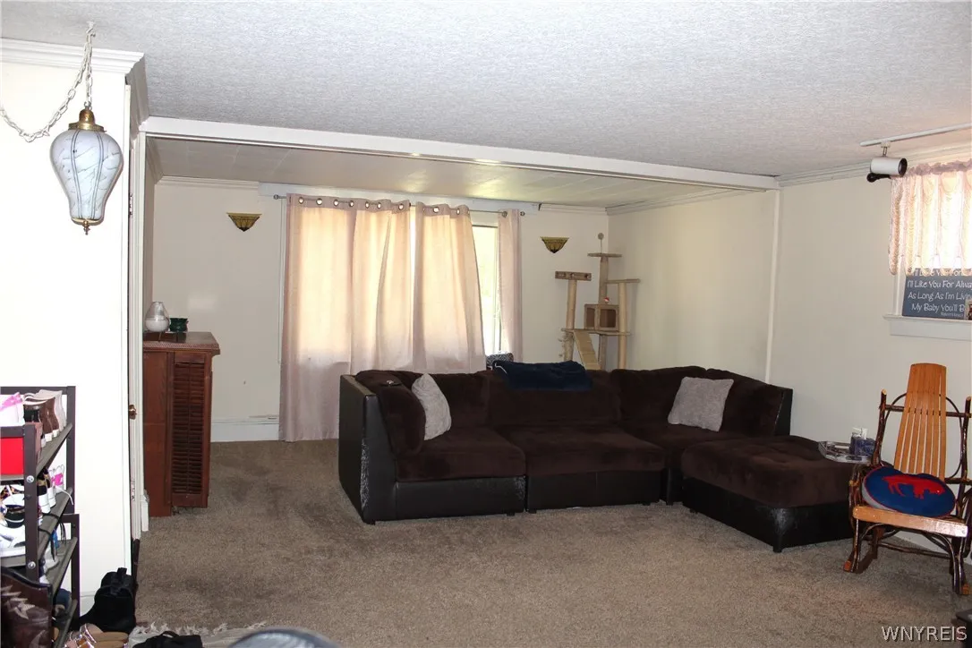 326 Niagara Street, North Tonawanda, New York 1412, North Tonawanda, New York 14120, 6 Bedrooms Bedrooms, ,2 BathroomsBathrooms,Residential,For Sale,326 Niagara Street, North Tonawanda, New York 1412,0,B1691943