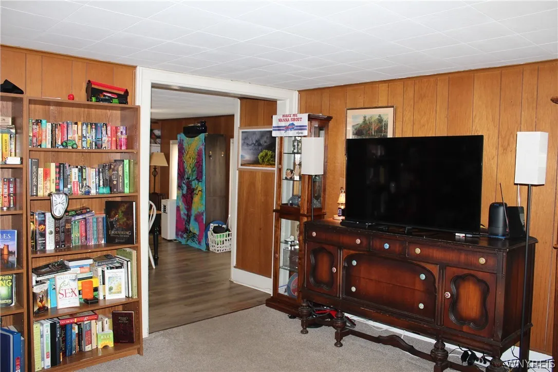 326 Niagara Street, North Tonawanda, New York 1412, North Tonawanda, New York 14120, 6 Bedrooms Bedrooms, ,2 BathroomsBathrooms,Residential,For Sale,326 Niagara Street, North Tonawanda, New York 1412,0,B1691943