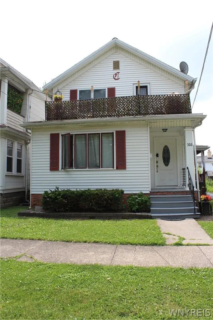 326 Niagara Street, North Tonawanda, New York 1412, North Tonawanda, New York 14120, 6 Bedrooms Bedrooms, ,2 BathroomsBathrooms,Residential,For Sale,326 Niagara Street, North Tonawanda, New York 1412,0,B1691943