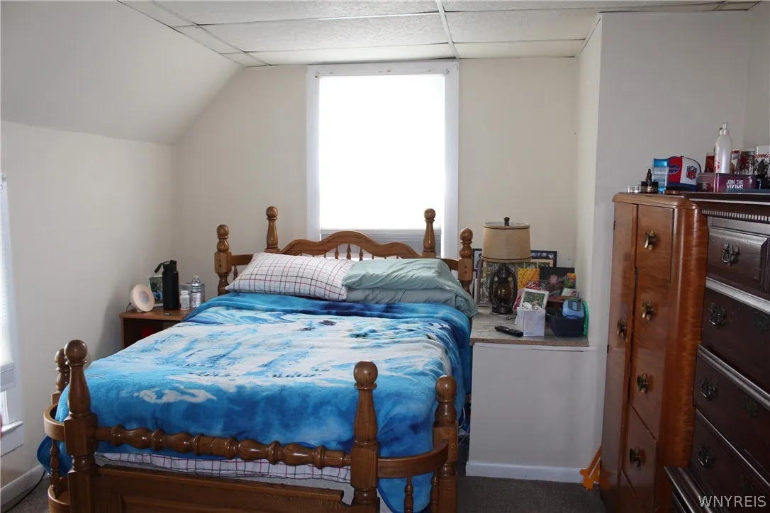 Upper bedroom