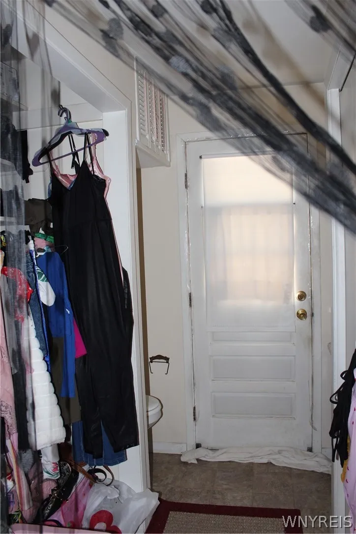 Lower closet w half bath
