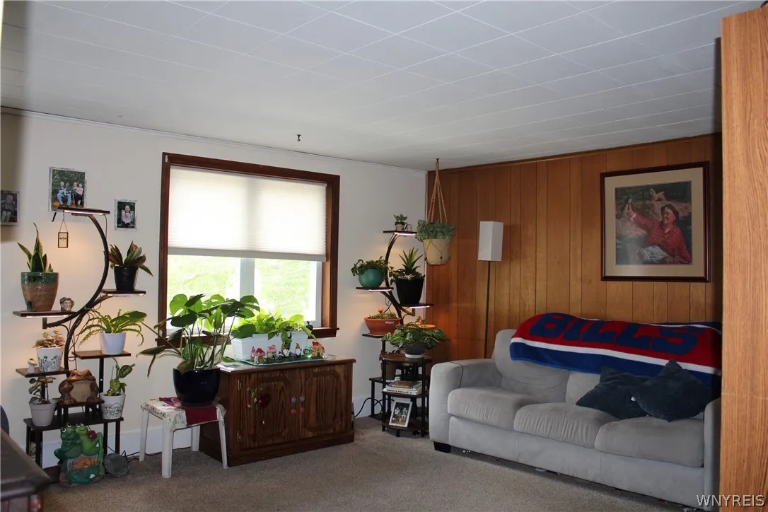 326 Niagara Street, North Tonawanda, New York 1412, North Tonawanda, New York 14120, 6 Bedrooms Bedrooms, ,2 BathroomsBathrooms,Residential,For Sale,326 Niagara Street, North Tonawanda, New York 1412,0,B1691943