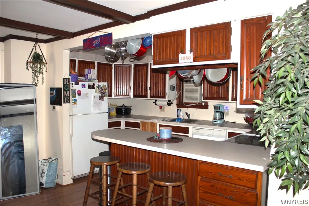 326 Niagara Street, North Tonawanda, New York 1412, North Tonawanda, New York 14120, 6 Bedrooms Bedrooms, ,2 BathroomsBathrooms,Residential,For Sale,326 Niagara Street, North Tonawanda, New York 1412,0,B1691943
