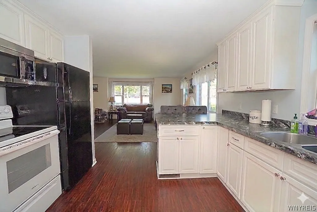 544 Payne Avenue, North Tonawanda, New York 14120, North Tonawanda, New York 14120, 2 Bedrooms Bedrooms, 5 Rooms Rooms,2 BathroomsBathrooms,Residential,For Sale,544 Payne Avenue, North Tonawanda, New York 14120,0,B1691610