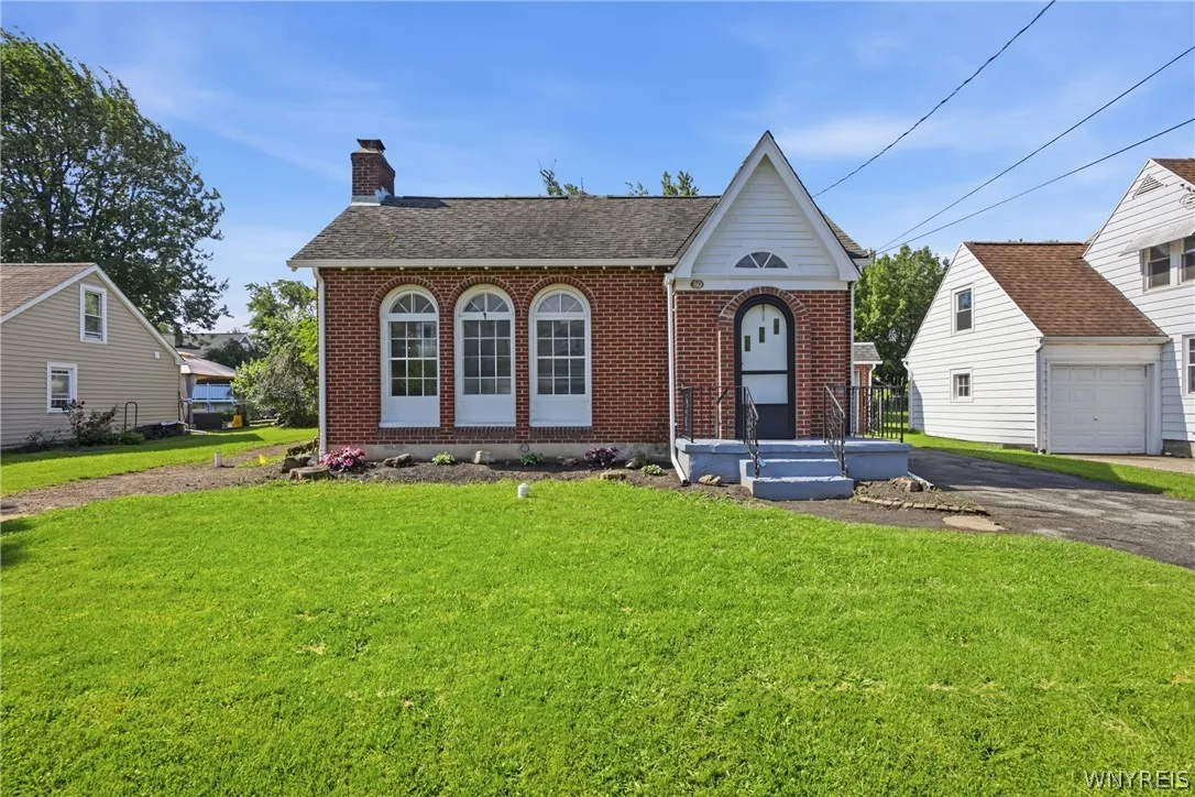 80 Linwood Avenue, Tonawanda, New York 14150, Tonawanda, New York 14150, 3 Bedrooms Bedrooms, 6 Rooms Rooms,1 BathroomBathrooms,Residential,For Sale,80 Linwood Avenue, Tonawanda, New York 14150,0,B1690817 80 Linwood Avenue, Tonawanda, New York 14150, Tonawanda, New York 14150, 3 Bedrooms Bedrooms, 6 Rooms Rooms,1 BathroomBathrooms,Residential,For Sale,80 Linwood Avenue, Tonawanda, New York 14150,0,B1690817