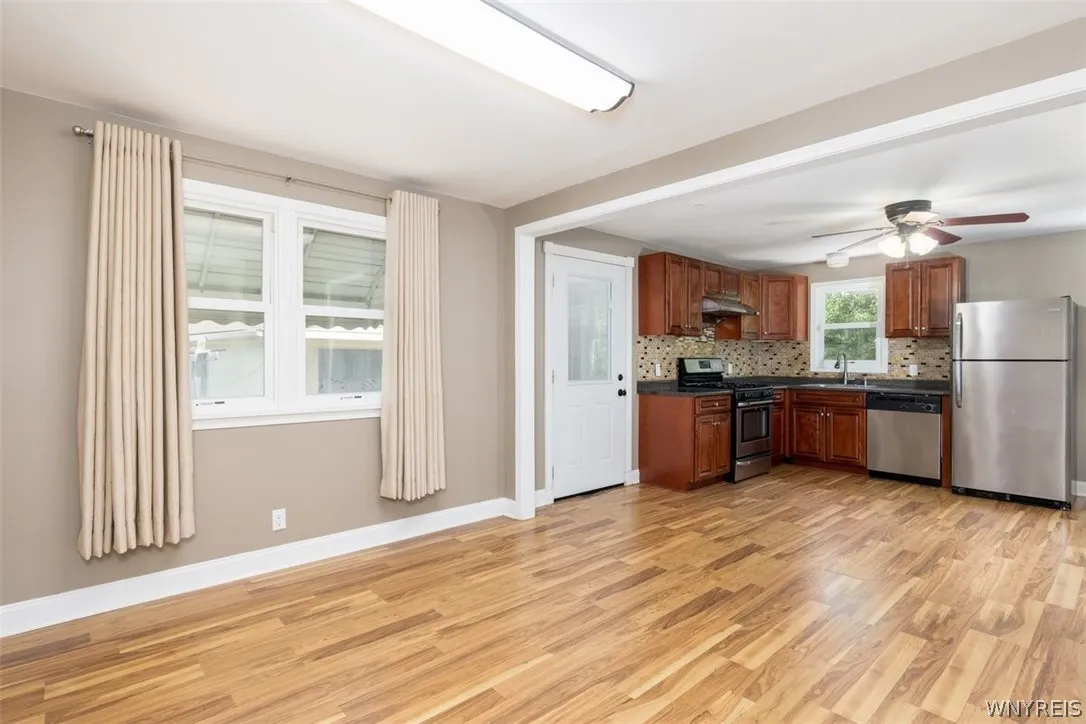 Dining/ Kitchen