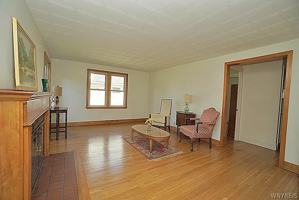 40 Kenton Road, Tonawanda, New York 14217, Tonawanda, New York 14217, 3 Bedrooms Bedrooms, 8 Rooms Rooms,1 BathroomBathrooms,Residential,For Sale,40 Kenton Road, Tonawanda, New York 14217,0,B1692242