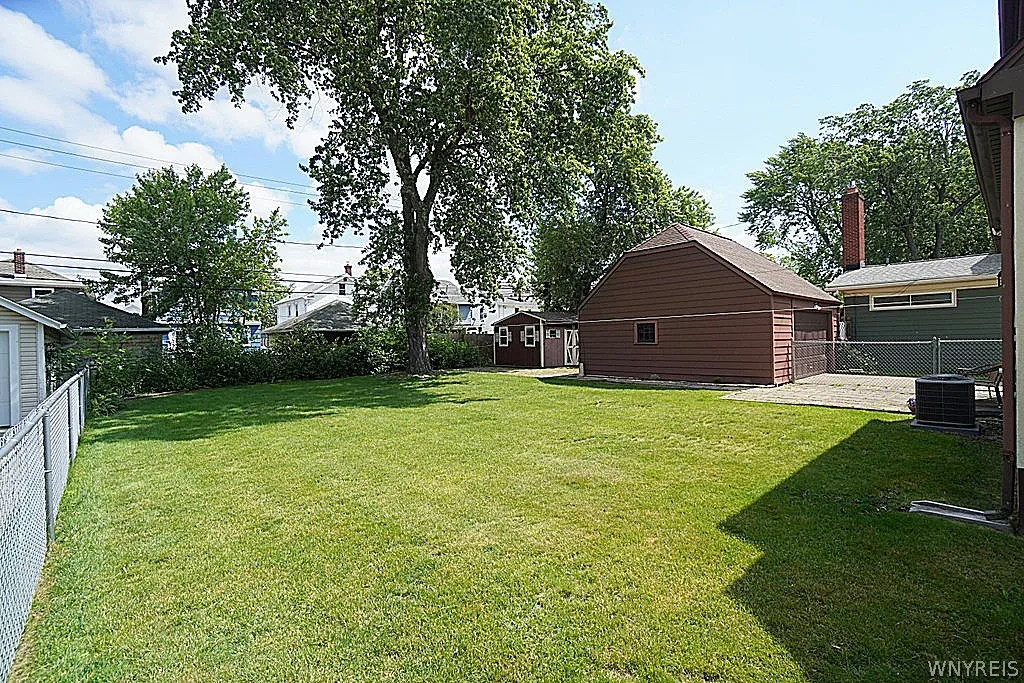 40 Kenton Road, Tonawanda, New York 14217, Tonawanda, New York 14217, 3 Bedrooms Bedrooms, 8 Rooms Rooms,1 BathroomBathrooms,Residential,For Sale,40 Kenton Road, Tonawanda, New York 14217,0,B1692242