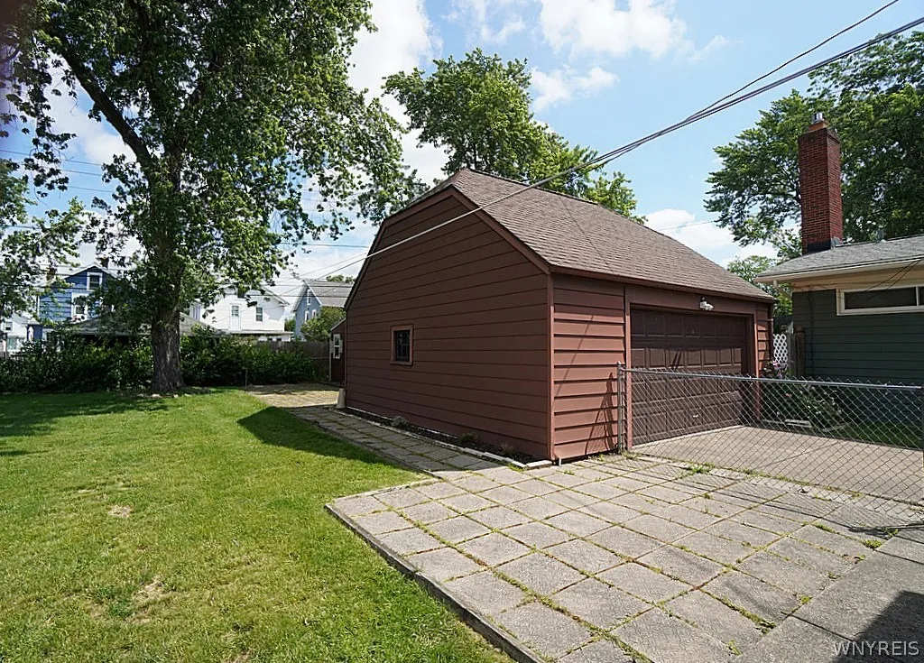 40 Kenton Road, Tonawanda, New York 14217, Tonawanda, New York 14217, 3 Bedrooms Bedrooms, 8 Rooms Rooms,1 BathroomBathrooms,Residential,For Sale,40 Kenton Road, Tonawanda, New York 14217,0,B1692242