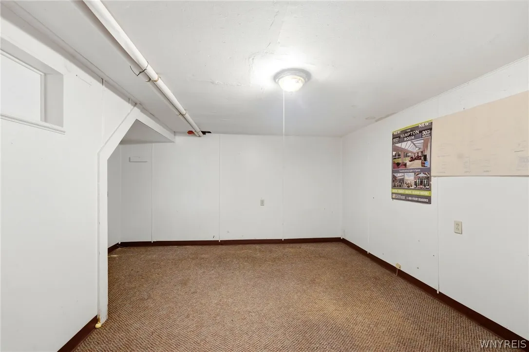 180 Royal Parkway West, Amherst, New York 14221, Amherst, New York 14221, 6 Bedrooms Bedrooms, 12 Rooms Rooms,3 BathroomsBathrooms,Residential,For Sale,180 Royal Parkway West, Amherst, New York 14221,0,B1689572