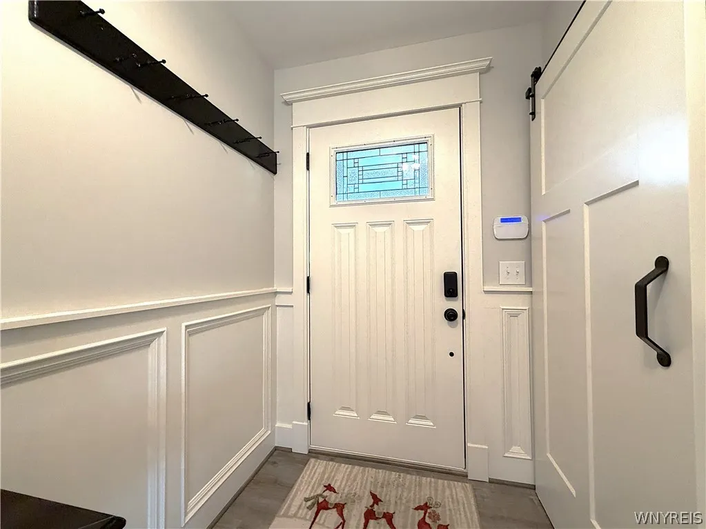 10975 Main Street, Clarence, New York 14031, Clarence, New York 14031, 3 Bedrooms Bedrooms, 7 Rooms Rooms,2 BathroomsBathrooms,Residential Lease,For Rent,10975 Main Street, Clarence, New York 14031,0,B1691925