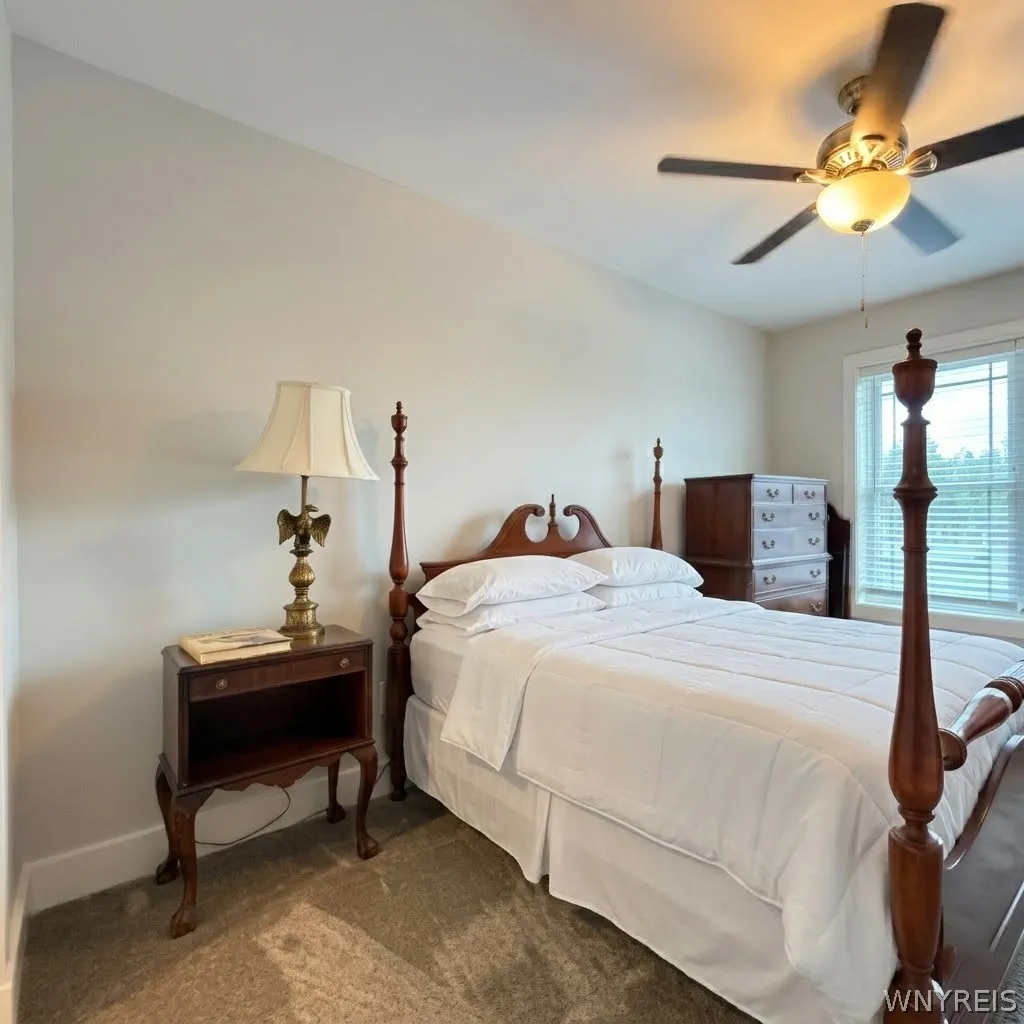 10975 Main Street, Clarence, New York 14031, Clarence, New York 14031, 3 Bedrooms Bedrooms, 7 Rooms Rooms,2 BathroomsBathrooms,Residential Lease,For Rent,10975 Main Street, Clarence, New York 14031,0,B1691925