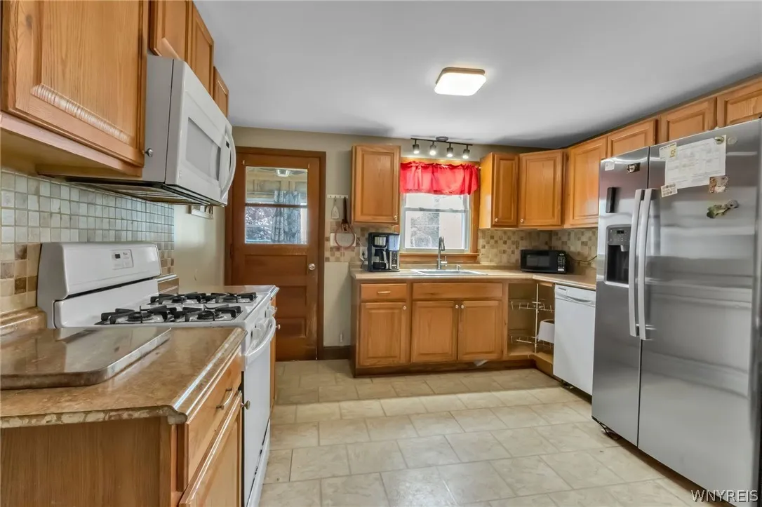 5974 Dover Road, Hamburg, New York 14085, Hamburg, New York 14085, 5 Bedrooms Bedrooms, ,3 BathroomsBathrooms,Residential,For Sale,5974 Dover Road, Hamburg, New York 14085,0,B1692286