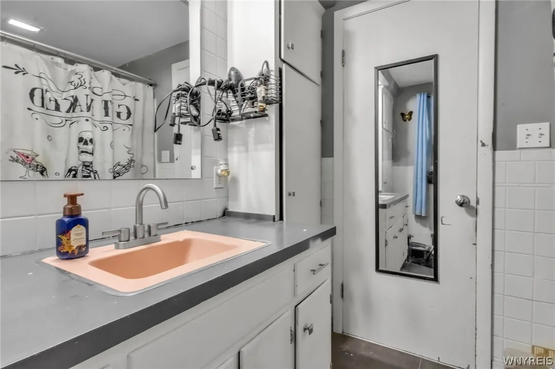 5974 Dover Road, Hamburg, New York 14085, Hamburg, New York 14085, 5 Bedrooms Bedrooms, ,3 BathroomsBathrooms,Residential,For Sale,5974 Dover Road, Hamburg, New York 14085,0,B1692286