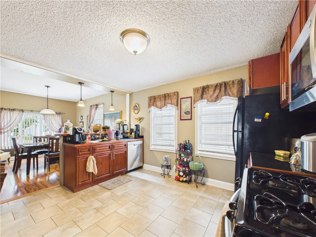 Lower Apartment