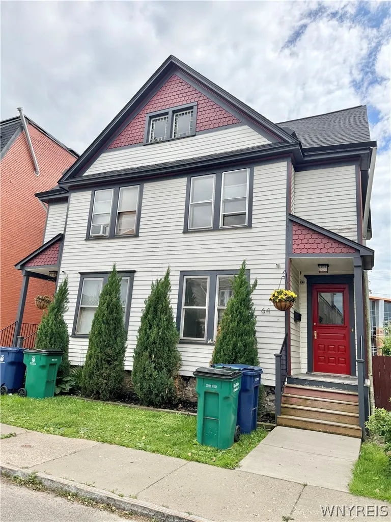 64 Trinity Place, Buffalo, New York 14201, Buffalo, New York 14201, 3 Bedrooms Bedrooms, 7 Rooms Rooms,1 BathroomBathrooms,Residential Lease,For Rent,64 Trinity Place, Buffalo, New York 14201,0,B1691130