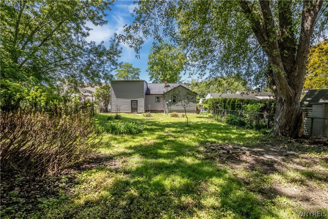 245 N Ellicott St, Amherst, New York 14221, Amherst, New York 14221, 3 Bedrooms Bedrooms, 7 Rooms Rooms,2 BathroomsBathrooms,Residential,For Sale,245 N Ellicott St, Amherst, New York 14221,0,B1692608