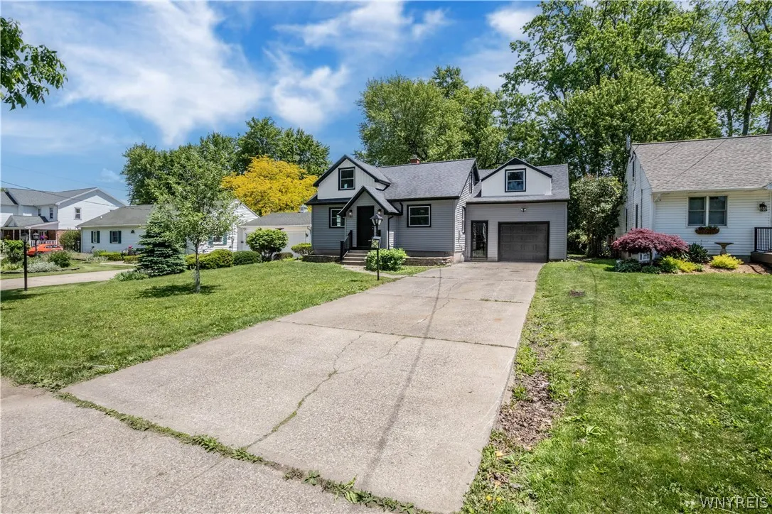 245 N Ellicott St, Amherst, New York 14221, Amherst, New York 14221, 3 Bedrooms Bedrooms, 7 Rooms Rooms,2 BathroomsBathrooms,Residential,For Sale,245 N Ellicott St, Amherst, New York 14221,0,B1692608