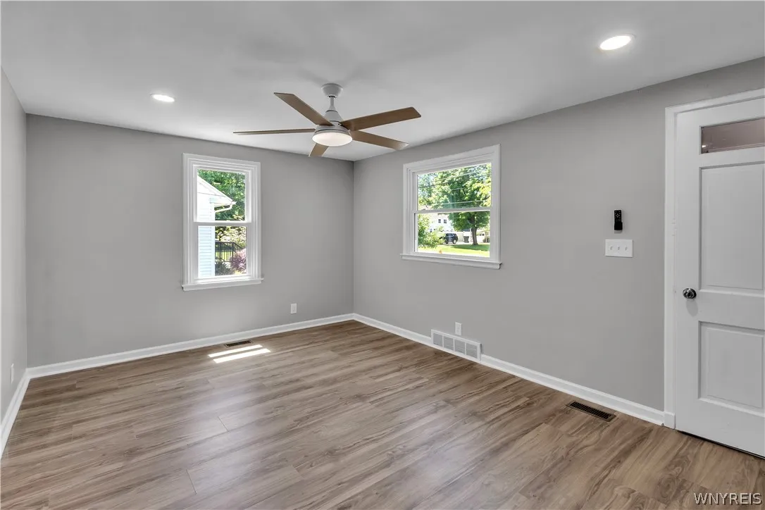 245 N Ellicott St, Amherst, New York 14221, Amherst, New York 14221, 3 Bedrooms Bedrooms, 7 Rooms Rooms,2 BathroomsBathrooms,Residential,For Sale,245 N Ellicott St, Amherst, New York 14221,0,B1692608