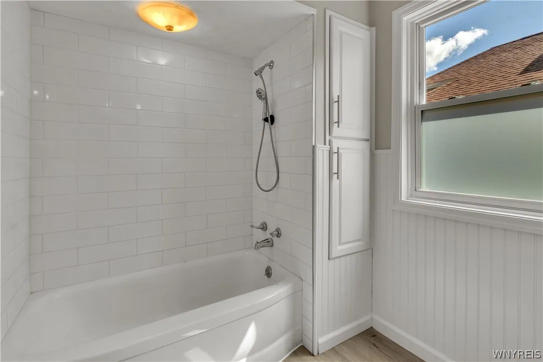 2nd Flr Bathroom