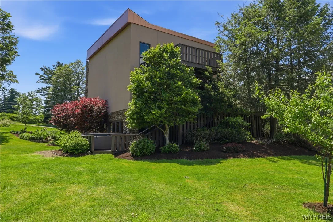 6985 Chestnut Ridge Road, Orchard Park, New York 1, Orchard Park, New York 14127, 4 Bedrooms Bedrooms, 12 Rooms Rooms,2 BathroomsBathrooms,Residential,For Sale,6985 Chestnut Ridge Road, Orchard Park, New York 1,0,B1690510