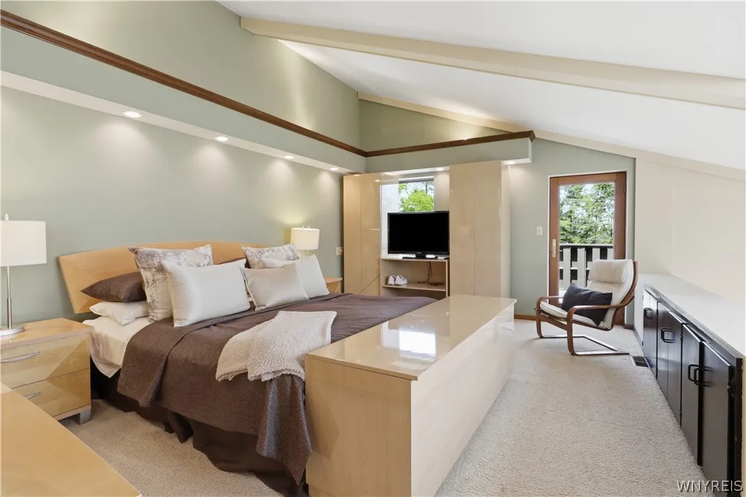 6985 Chestnut Ridge Road, Orchard Park, New York 1, Orchard Park, New York 14127, 4 Bedrooms Bedrooms, 12 Rooms Rooms,2 BathroomsBathrooms,Residential,For Sale,6985 Chestnut Ridge Road, Orchard Park, New York 1,0,B1690510