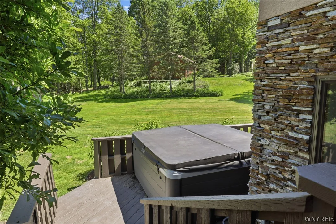 6985 Chestnut Ridge Road, Orchard Park, New York 1, Orchard Park, New York 14127, 4 Bedrooms Bedrooms, 12 Rooms Rooms,2 BathroomsBathrooms,Residential,For Sale,6985 Chestnut Ridge Road, Orchard Park, New York 1,0,B1690510