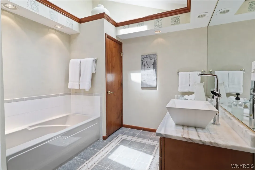 6985 Chestnut Ridge Road, Orchard Park, New York 1, Orchard Park, New York 14127, 4 Bedrooms Bedrooms, 12 Rooms Rooms,2 BathroomsBathrooms,Residential,For Sale,6985 Chestnut Ridge Road, Orchard Park, New York 1,0,B1690510