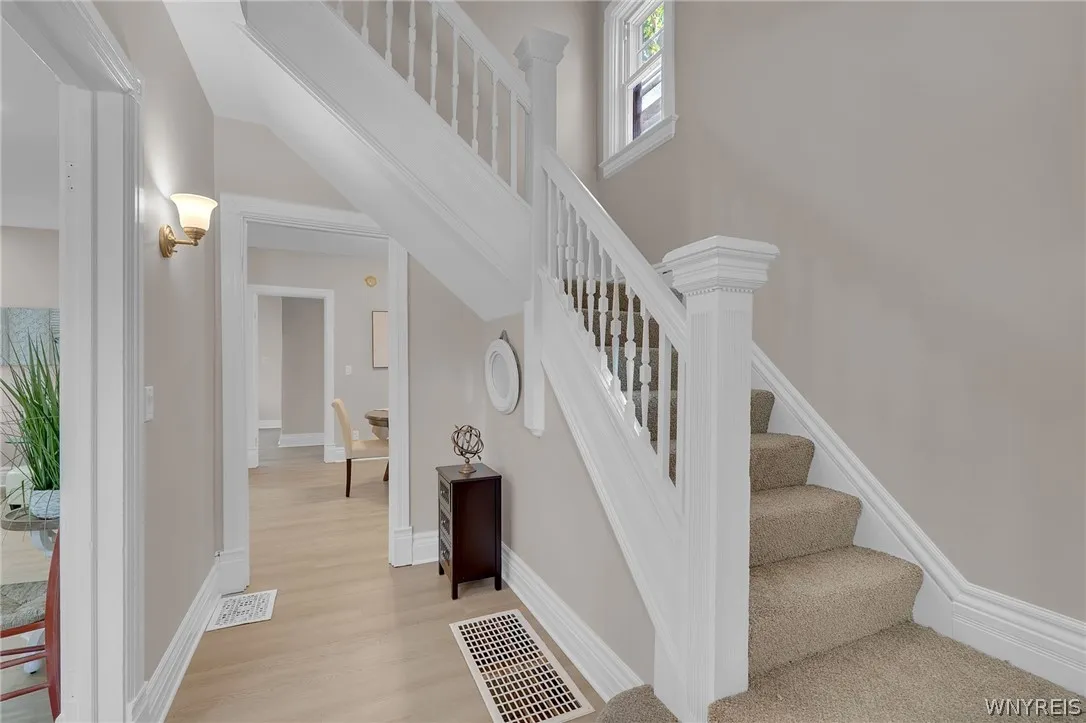 1097 Tonawanda Street, Buffalo, New York 14207, Buffalo, New York 14207, 4 Bedrooms Bedrooms, 12 Rooms Rooms,1 BathroomBathrooms,Residential Lease,For Rent,1097 Tonawanda Street, Buffalo, New York 14207,0,B1692692