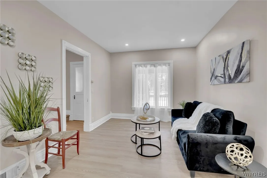 1097 Tonawanda Street, Buffalo, New York 14207, Buffalo, New York 14207, 4 Bedrooms Bedrooms, 12 Rooms Rooms,1 BathroomBathrooms,Residential Lease,For Rent,1097 Tonawanda Street, Buffalo, New York 14207,0,B1692692