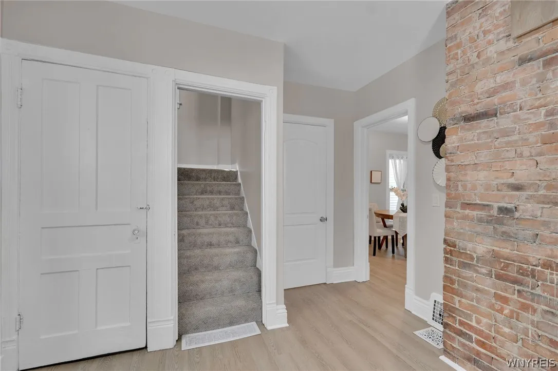 1097 Tonawanda Street, Buffalo, New York 14207, Buffalo, New York 14207, 4 Bedrooms Bedrooms, 12 Rooms Rooms,1 BathroomBathrooms,Residential Lease,For Rent,1097 Tonawanda Street, Buffalo, New York 14207,0,B1692692
