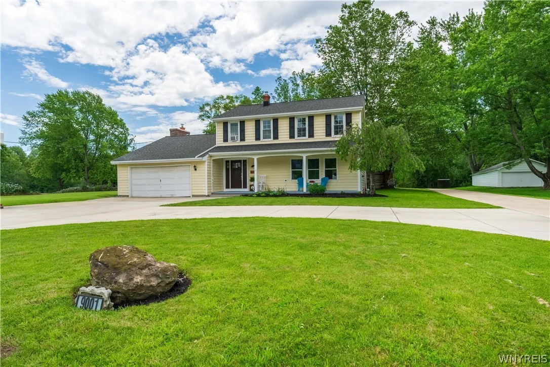 9001 Fairways Circle, Clarence, New York 14031, Clarence, New York 14031, 4 Bedrooms Bedrooms, 8 Rooms Rooms,3 BathroomsBathrooms,Residential,For Sale,9001 Fairways Circle, Clarence, New York 14031,0,B1691944