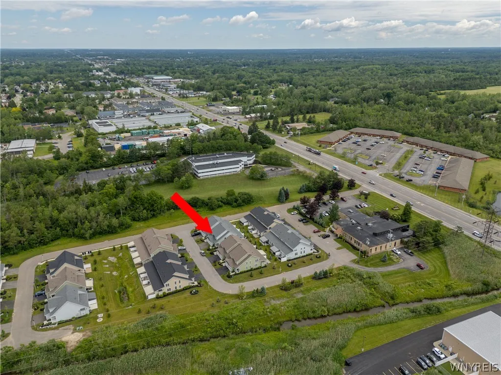 303 Carriage Lane, West Seneca, New York 14224, West Seneca, New York 14224, 2 Bedroom Bedrooms, 5 Room Rooms,2 BathroomBathrooms,Residential,For Sale,303 Carriage Lane, West Seneca, New York 14224,0,B1692622