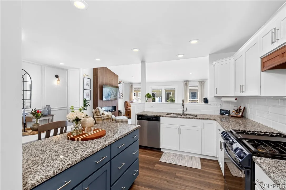 303 Carriage Lane, West Seneca, New York 14224, West Seneca, New York 14224, 2 Bedroom Bedrooms, 5 Room Rooms,2 BathroomBathrooms,Residential,For Sale,303 Carriage Lane, West Seneca, New York 14224,0,B1692622