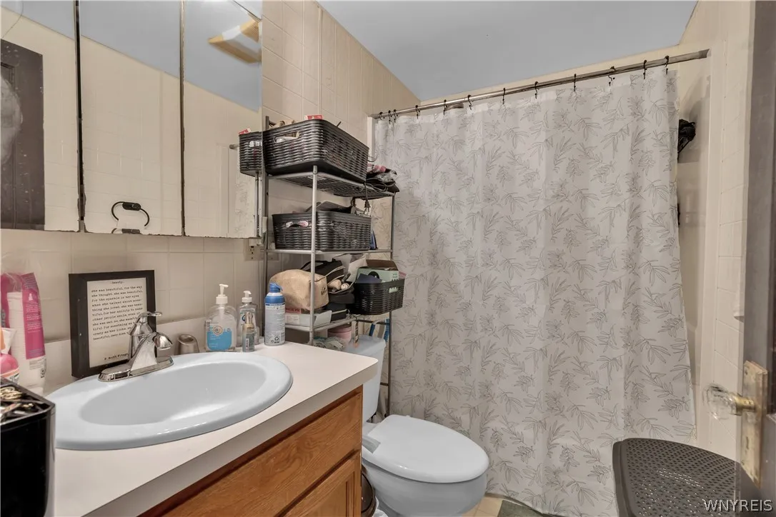 285 Hartwell Road, Buffalo, New York 14216, Buffalo, New York 14216, 6 Bedrooms Bedrooms, ,2 BathroomsBathrooms,Residential,For Sale,285 Hartwell Road, Buffalo, New York 14216,0,B1692541