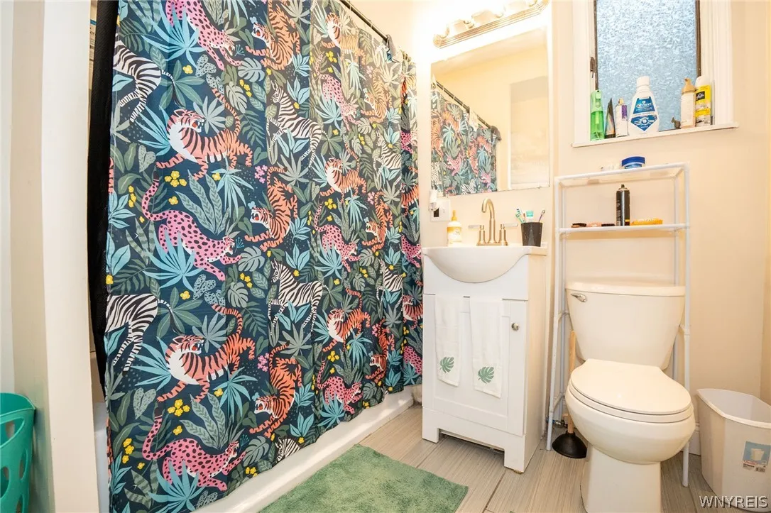 201 Weimar Street, Buffalo, New York 14206, Buffalo, New York 14206, 4 Bedrooms Bedrooms, ,2 BathroomsBathrooms,Residential,For Sale,201 Weimar Street, Buffalo, New York 14206,0,B1692771