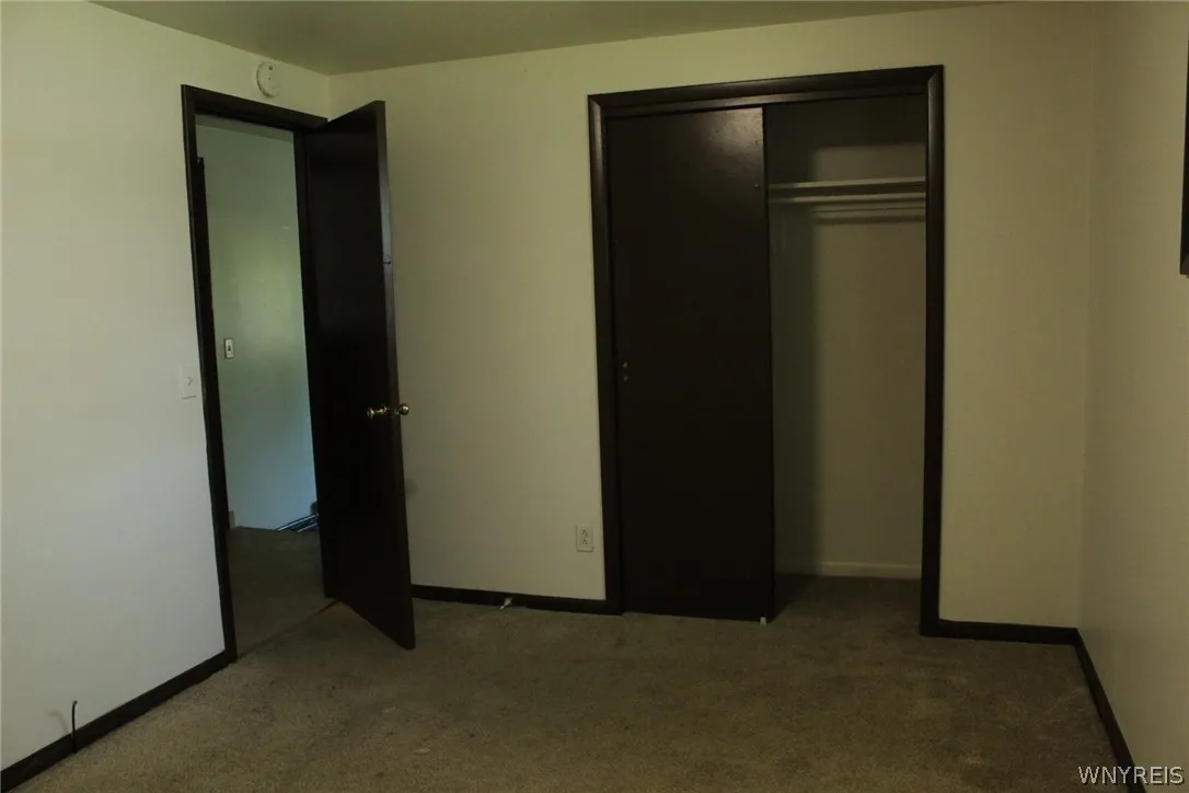 111 Sunshine Drive Left, Amherst, New York 14228, Amherst, New York 14228, 3 Bedrooms Bedrooms, 5 Rooms Rooms,1 BathroomBathrooms,Residential Lease,For Rent,111 Sunshine Drive Left, Amherst, New York 14228,0,B1692790