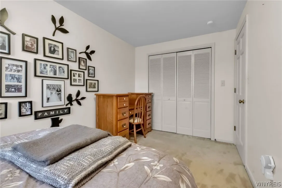 42 Hastings Drive, Orchard Park, New York 14127, Orchard Park, New York 14127, 3 Bedrooms Bedrooms, 6 Rooms Rooms,2 BathroomsBathrooms,Residential,For Sale,42 Hastings Drive, Orchard Park, New York 14127,0,B1692630