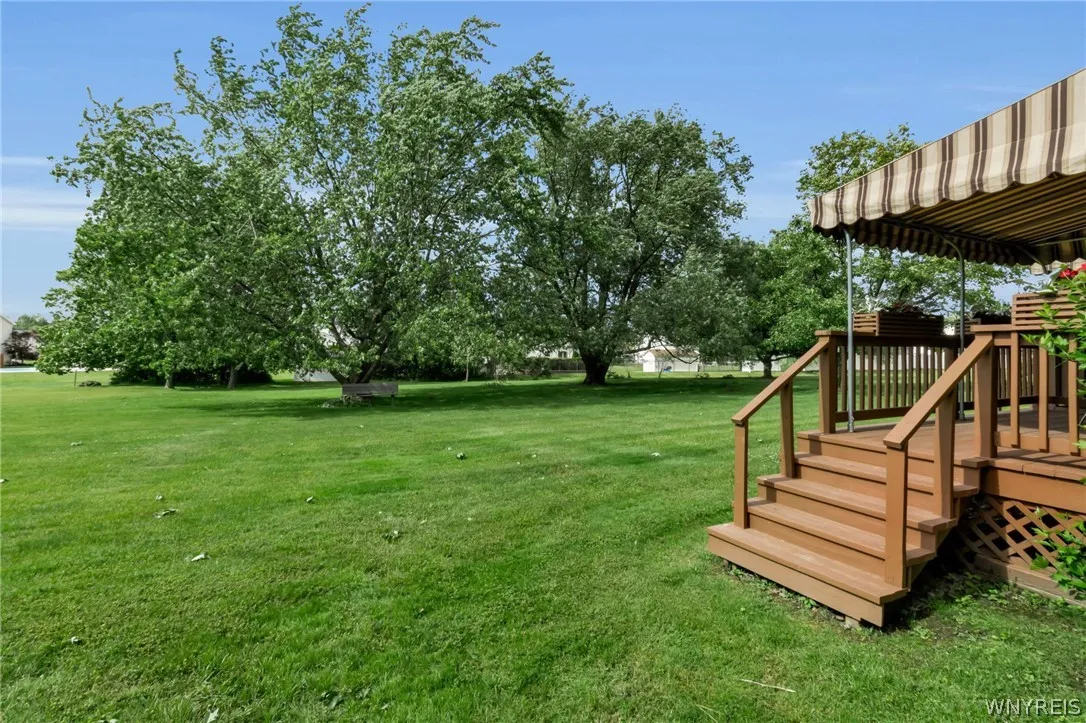 42 Hastings Drive, Orchard Park, New York 14127, Orchard Park, New York 14127, 3 Bedrooms Bedrooms, 6 Rooms Rooms,2 BathroomsBathrooms,Residential,For Sale,42 Hastings Drive, Orchard Park, New York 14127,0,B1692630