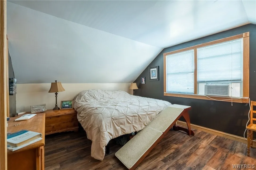 4430 Harris Hill Road, Clarence, New York 14221, Clarence, New York 14221, 4 Bedrooms Bedrooms, 6 Rooms Rooms,1 BathroomBathrooms,Residential,For Sale,4430 Harris Hill Road, Clarence, New York 14221,0,B1692868
