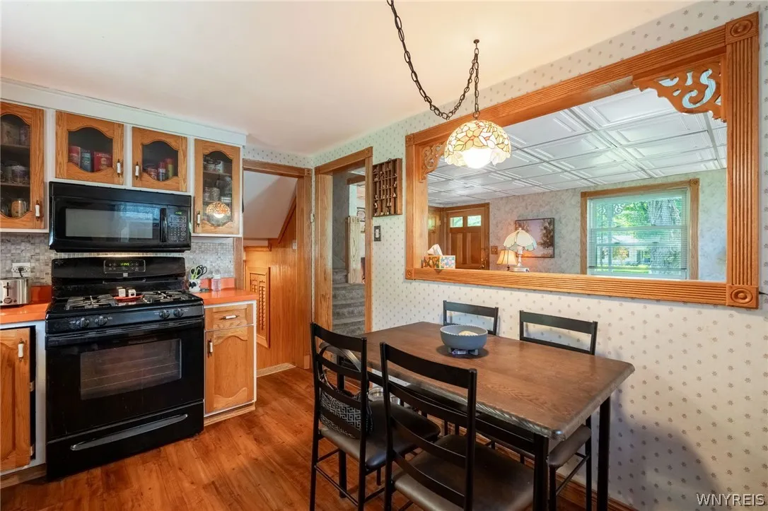4430 Harris Hill Road, Clarence, New York 14221, Clarence, New York 14221, 4 Bedrooms Bedrooms, 6 Rooms Rooms,1 BathroomBathrooms,Residential,For Sale,4430 Harris Hill Road, Clarence, New York 14221,0,B1692868