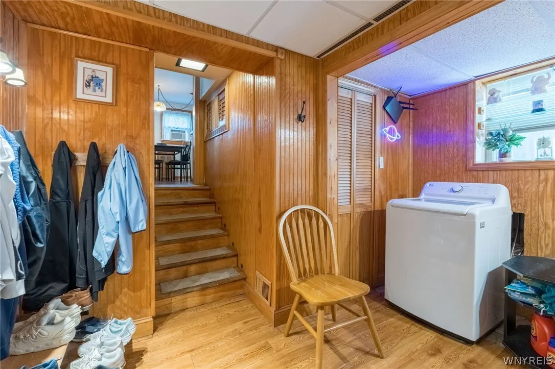 4430 Harris Hill Road, Clarence, New York 14221, Clarence, New York 14221, 4 Bedrooms Bedrooms, 6 Rooms Rooms,1 BathroomBathrooms,Residential,For Sale,4430 Harris Hill Road, Clarence, New York 14221,0,B1692868