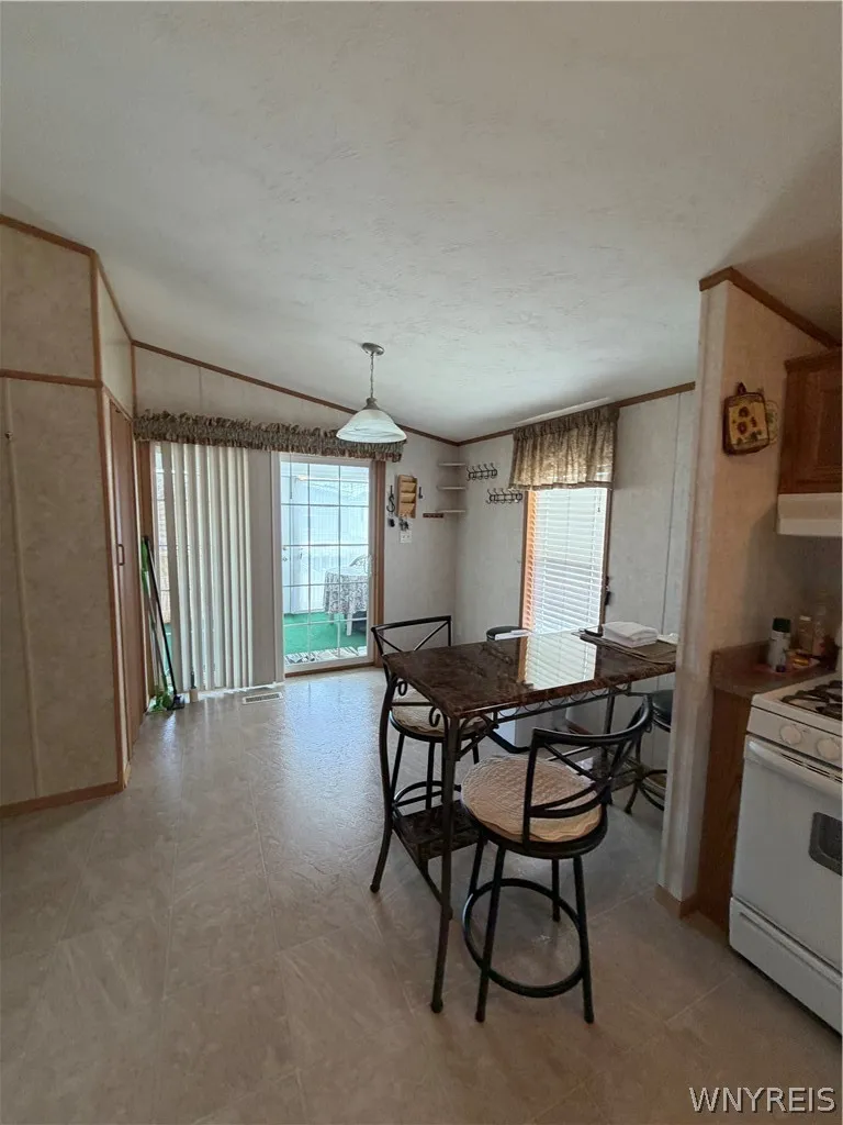 1774 Military Road #69, Tonawanda, New York 14217, Tonawanda, New York 14217, 3 Bedrooms Bedrooms, 7 Rooms Rooms,2 BathroomsBathrooms,Residential,For Sale,1774 Military Road #69, Tonawanda, New York 14217,0,B1692855