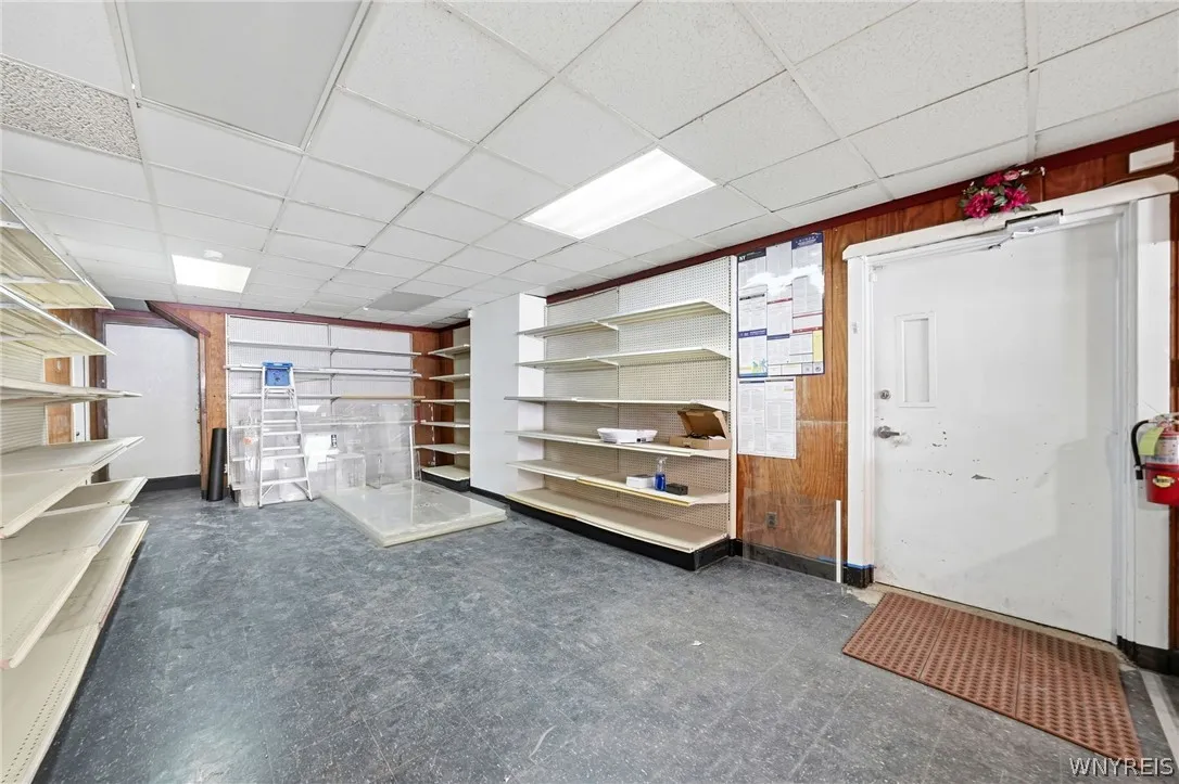 577 Ontario Street, Buffalo, New York 14207, Buffalo, New York 14207, 5 Bedrooms Bedrooms, ,2 BathroomsBathrooms,Residential,For Sale,577 Ontario Street, Buffalo, New York 14207,0,B1692446